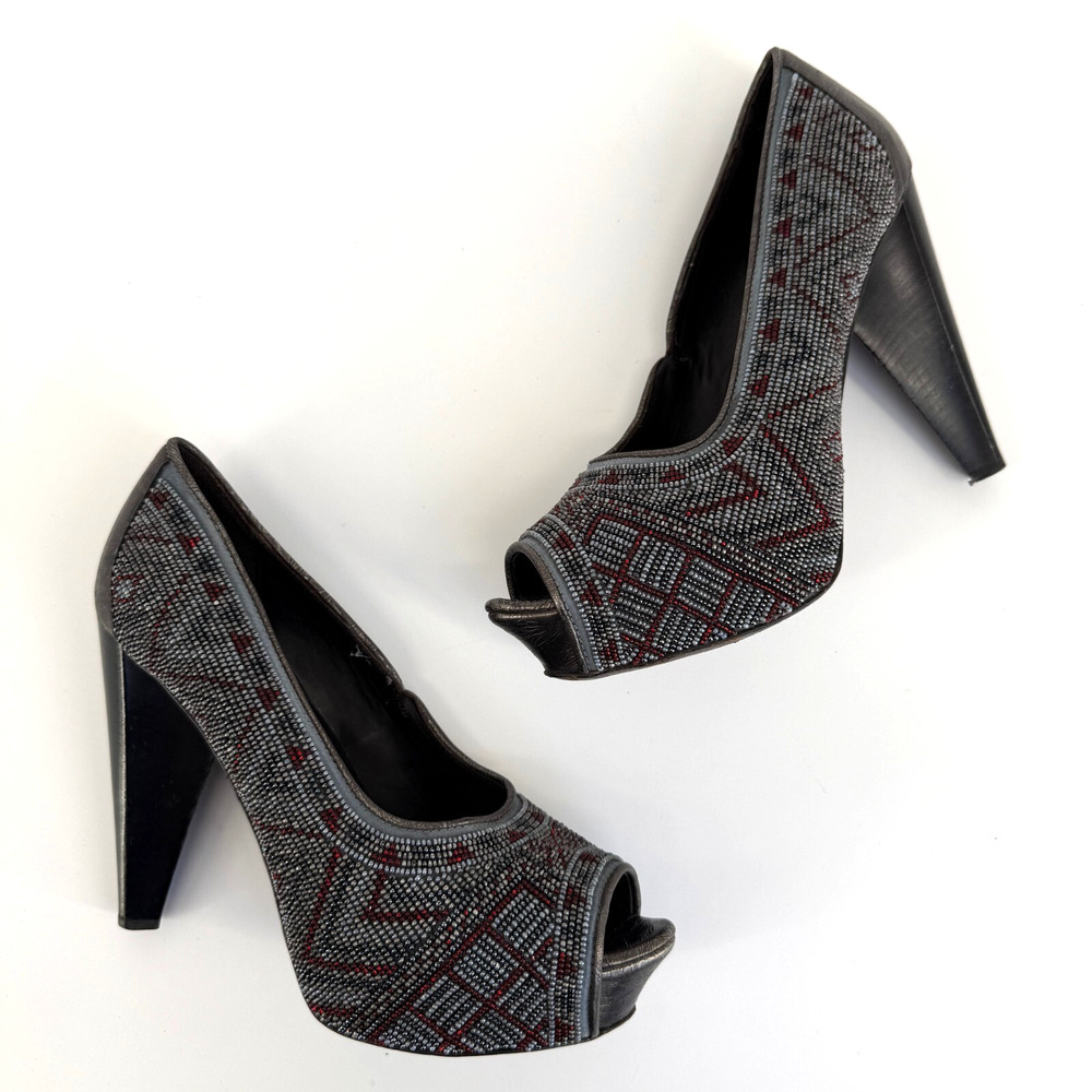 Donald J Pliner Women’s Pumps 7M CECI Beaded Gray Red Peep Toe Platform Heels